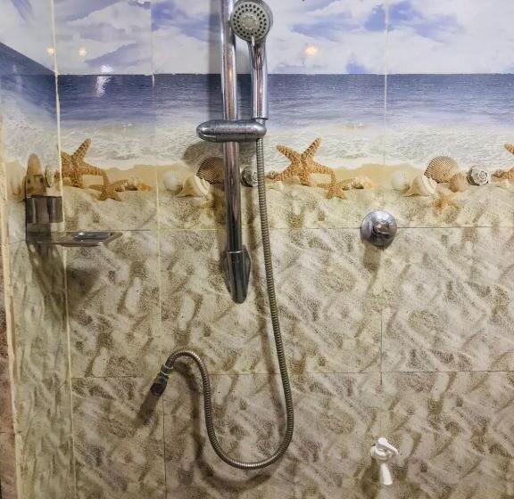 חדר דלוקס, Thatched Villa