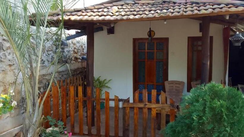 חדר דלוקס, Thatched Villa