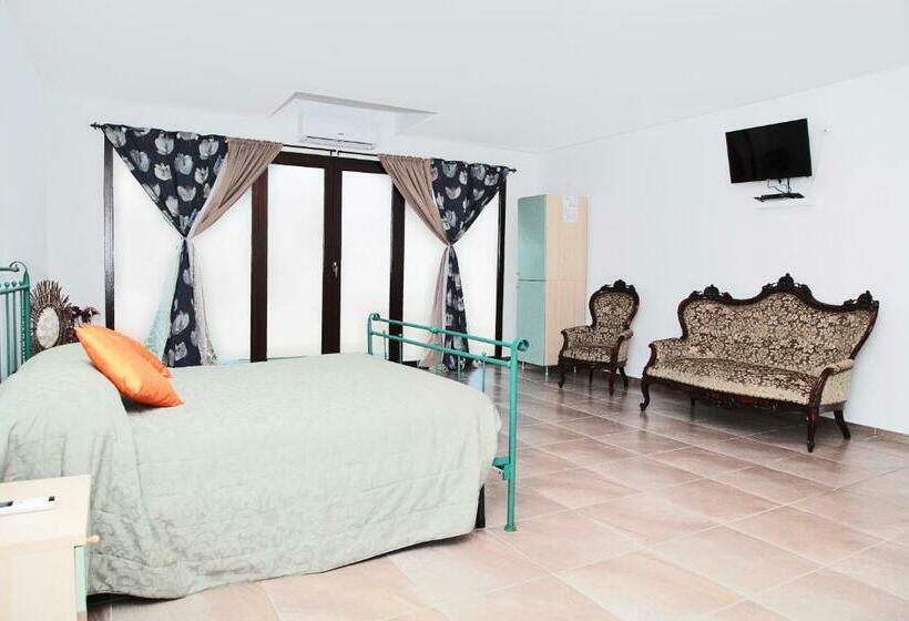 חדר סטודיו סטנדרד, Valle Chiara