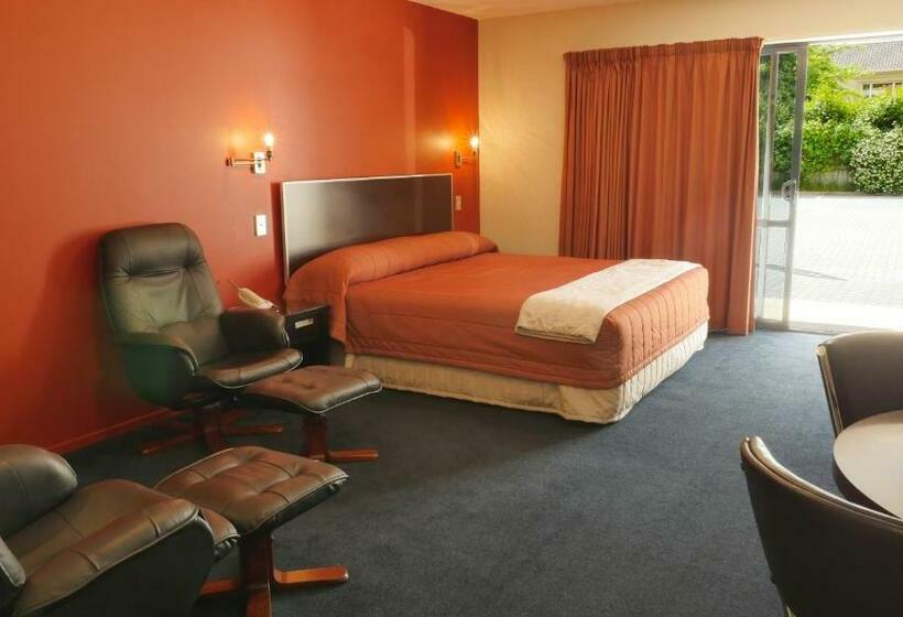 Студия Стандарт, Randolph Motel Apartments