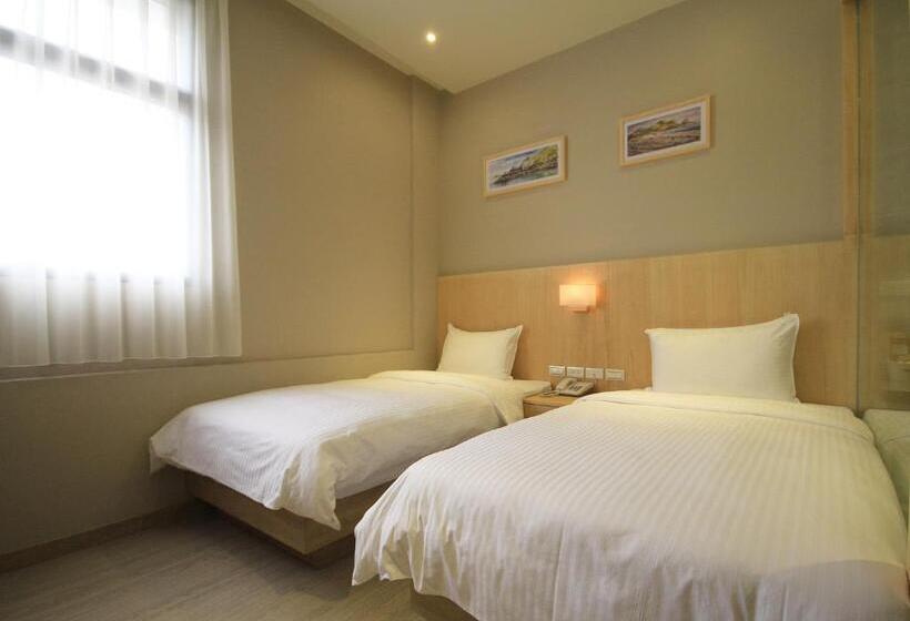 Standart Oda, Hangkhau