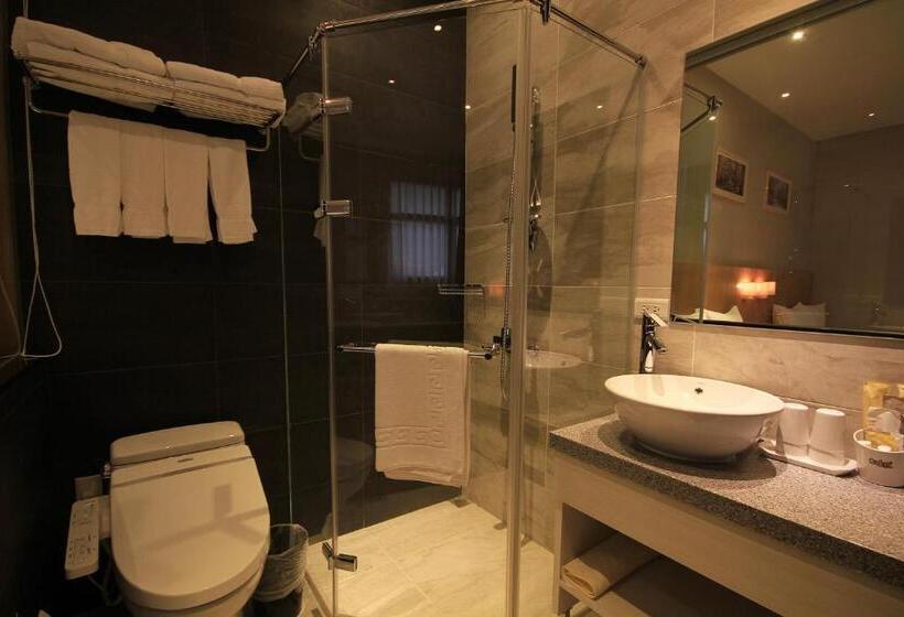 Dört Kişilik Standart Oda, Hangkhau