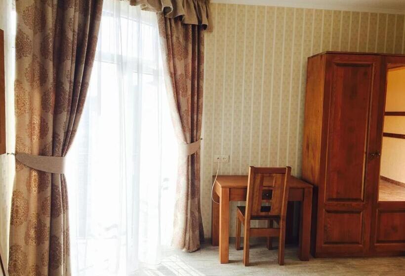 اتاق استاندارد, Mini Hotel Solnce Karpat