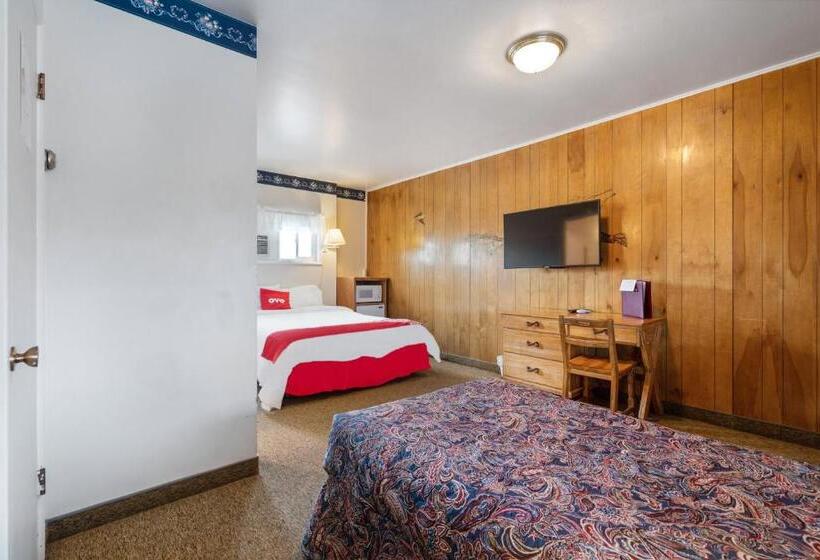 스탠다드 룸 퀸사이즈 침대, OYO Silver Spur Burns Hwy 20