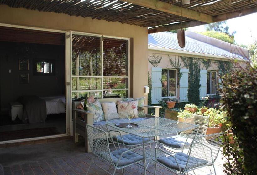 חדר סטנדרט נוף לגינה, 35 On Basil