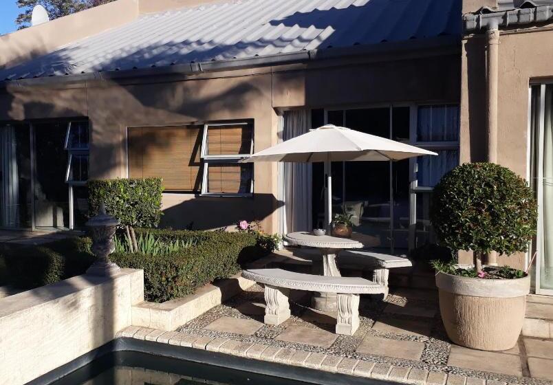 חדר סטנדרט חדר אמבטיה משותף, 35 On Basil