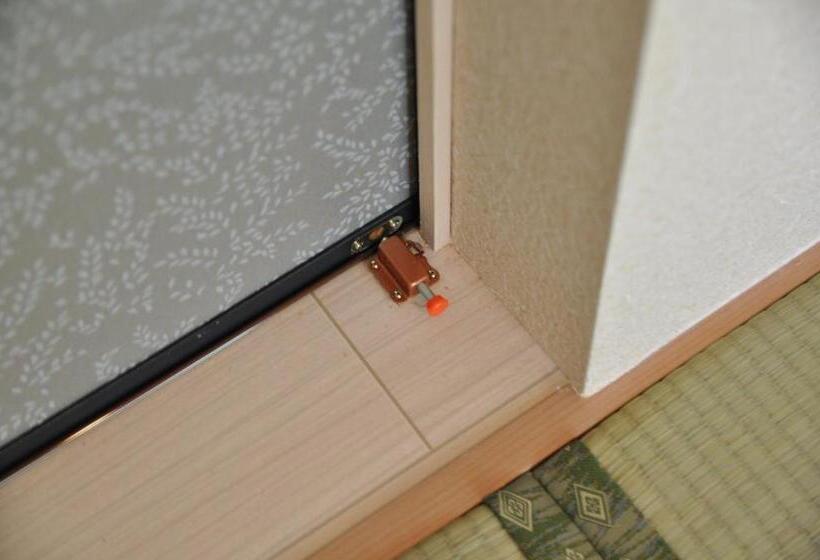 חדר סטנדרט לשלושה, Chambre Dhote Tatami