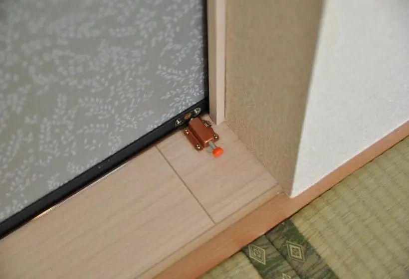 Standard Kolmen Hengen Huone, Chambre Dhote Tatami