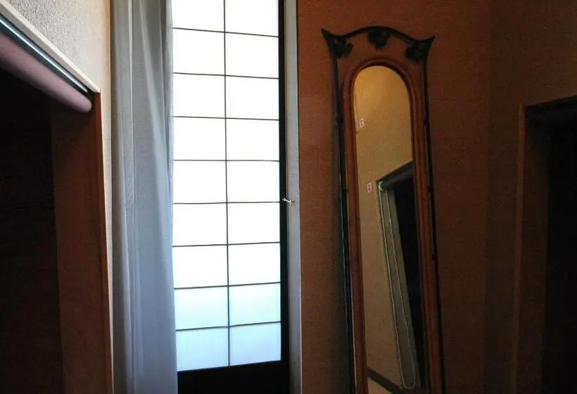 Perhehuone, Chambre Dhote Tatami