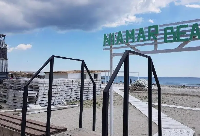 キングサイドベッドのスタンダードワンルーム, El Capitano   Mamaia Nord