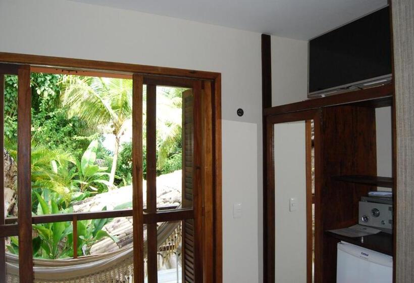 غرفة قياسية ثلاثية, Pousada Bahia Bella