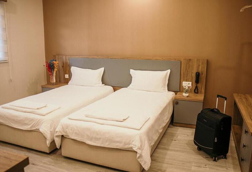 Номер Economy, Hayat Palas