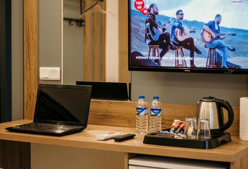 Номер Economy, Hayat Palas