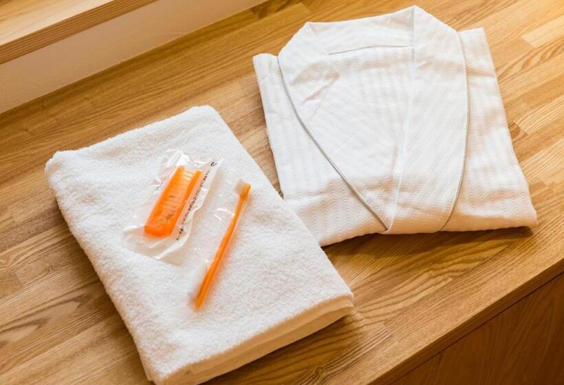 חדר סטנדרט, Shioriya