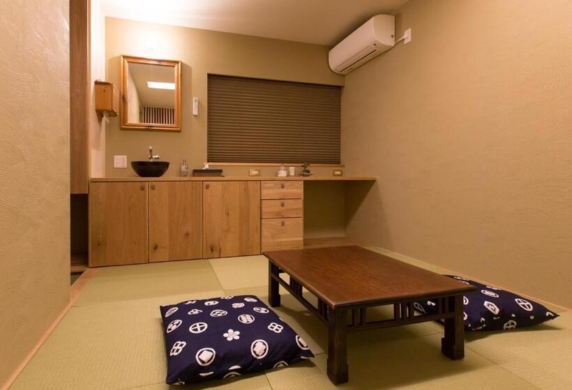 חדר סטנדרט, Shioriya