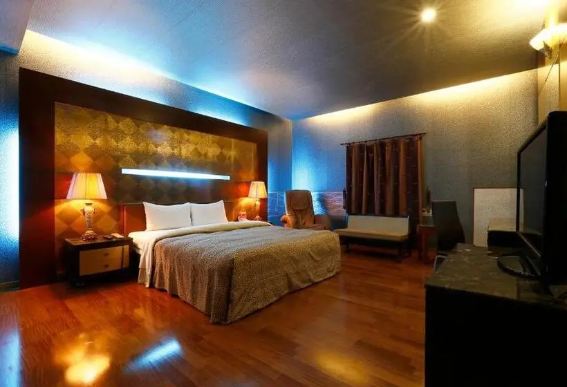 اتاق لوکس, Treasure Island Motel   Fengshan
