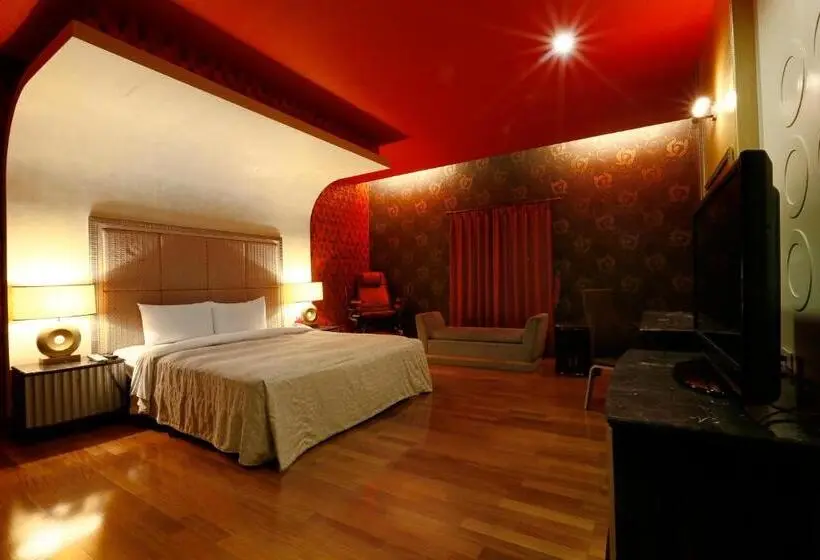 اتاق لوکس, Treasure Island Motel   Fengshan