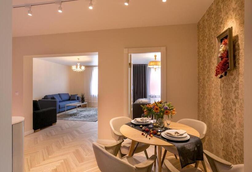 آپارتمان سوپریور 1 خوابه, Donhoff Residence