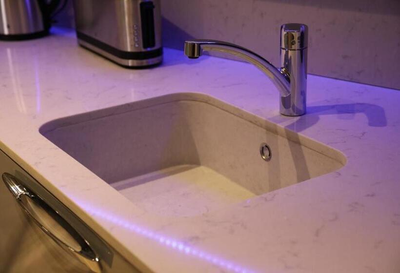 آپارتمان سوپریور 1 خوابه, Donhoff Residence