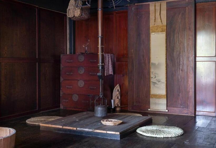 غرفة عائلية, Noka Minshuku Sanzen