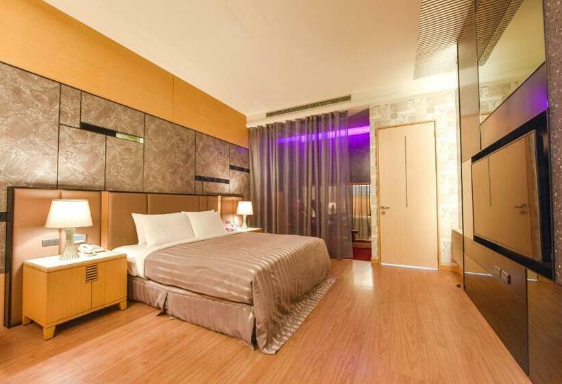 اتاق سوپریور, Purple Garden Motel