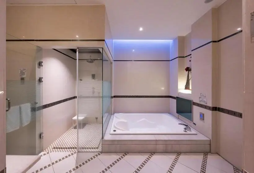 اتاق استاندارد, Purple Garden Motel