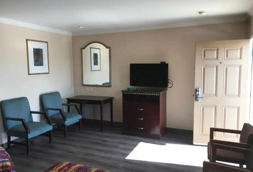 デラックスルーム, Hyland Motel