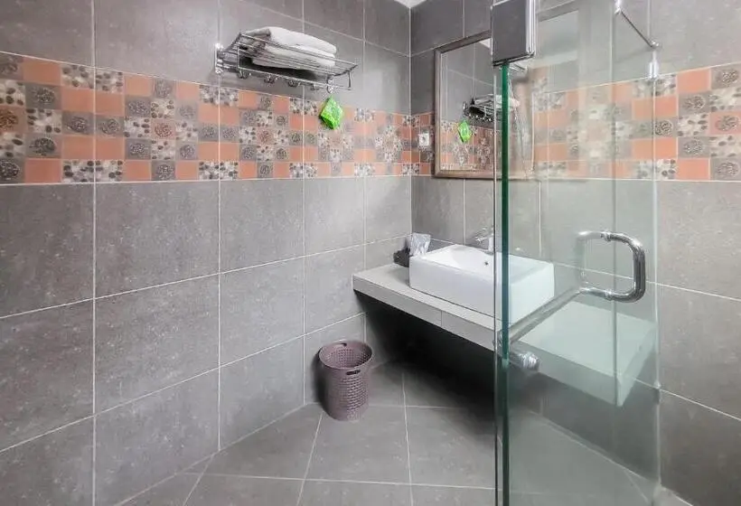 デラックススイート, Urbanview Hotel Villa 36 Sukabumi