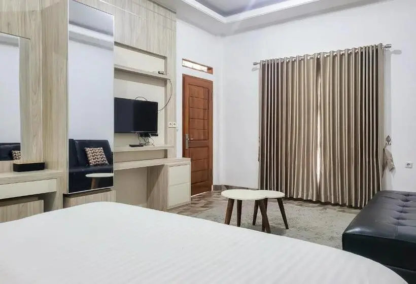 エクゼクティブスイート, Urbanview Hotel Villa 36 Sukabumi