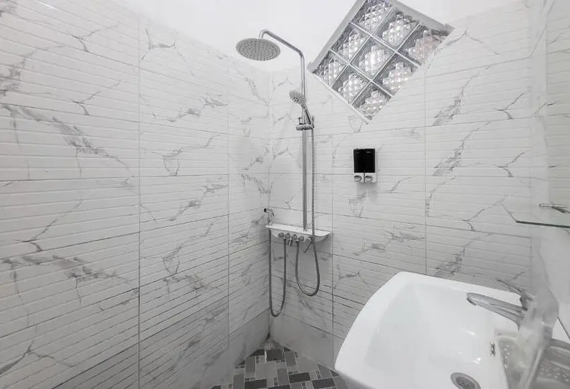 デラックスファミリールーム, Urbanview Hotel Villa 36 Sukabumi