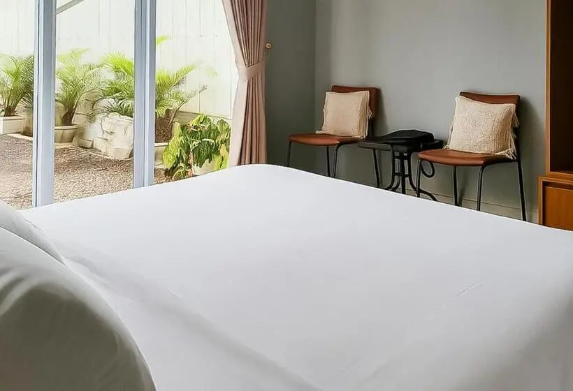 デラックスファミリールーム, Urbanview Hotel Villa 36 Sukabumi