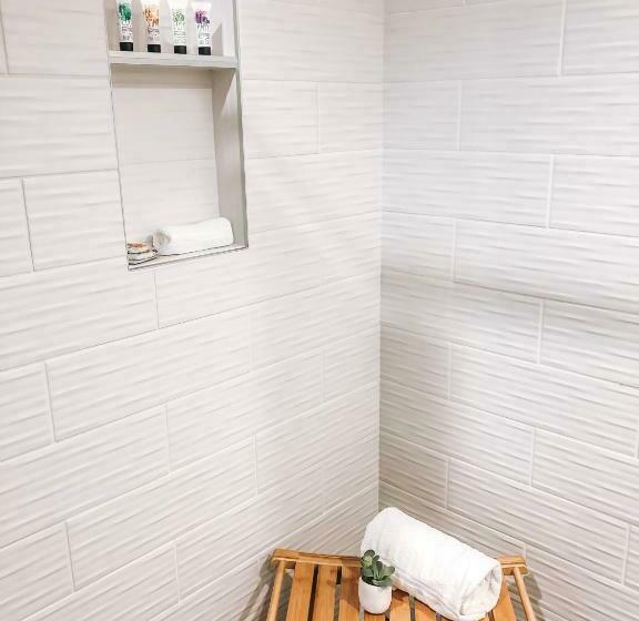 スタンダードバンガロー, Eo Bungalows, Black Hills