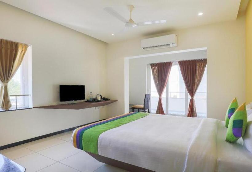 Quarto Superior, Rohini Apart