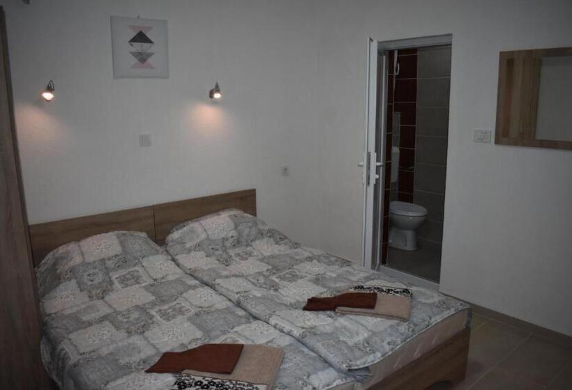 اتاق استاندارد, Vila Arsovi