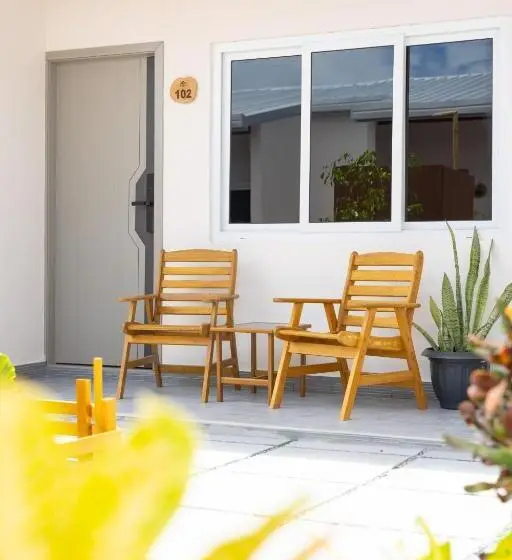 اتاق استاندارد با چشم‌انداز استخر, Manta Beach Retreat