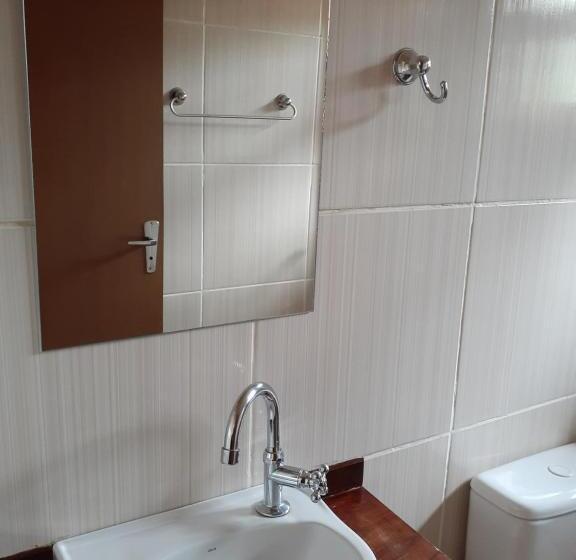 经济房, Pousada José Da Rosa