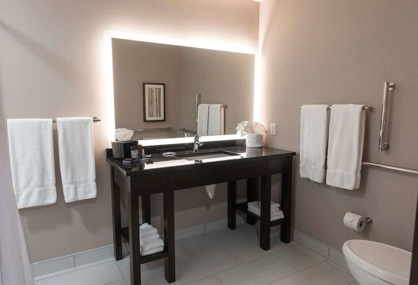 身障者適用スイートルーム, Wingate By Wyndham Angola