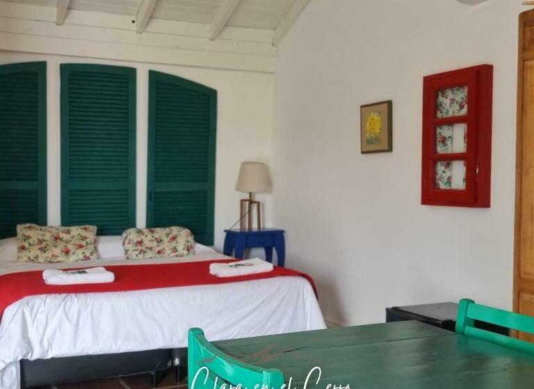 스탠다드 룸, Clara En El Cerro