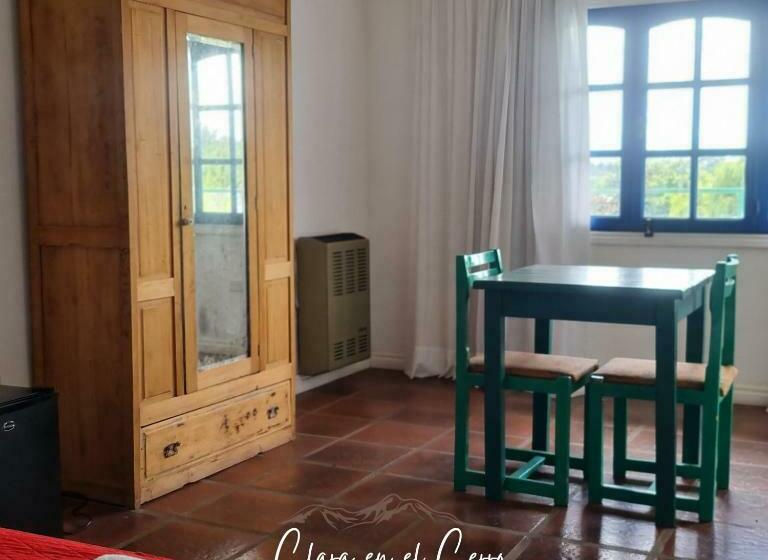 스탠다드 룸, Clara En El Cerro