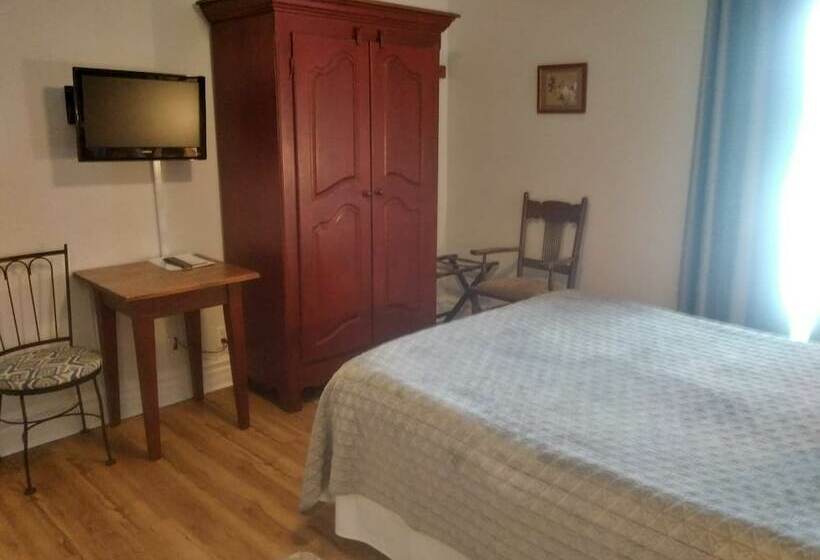 Четырехместный Номер Стандарт, Auberge Knowlton