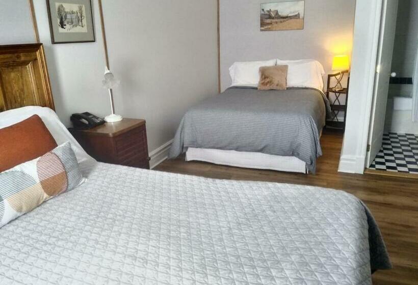 Четырехместный Номер Стандарт, Auberge Knowlton