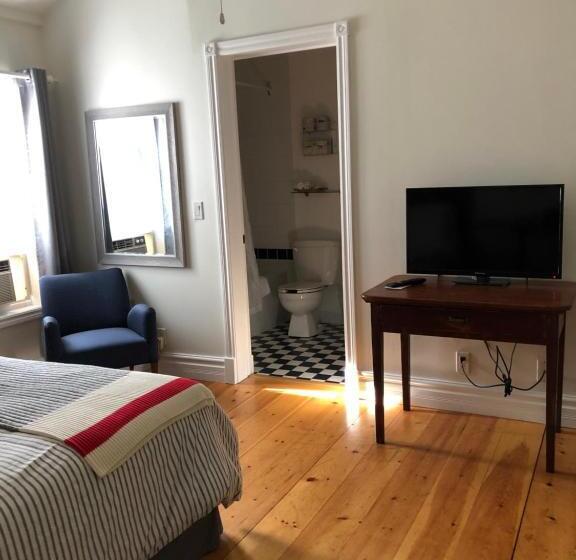 Номер Стандарт, Auberge Knowlton