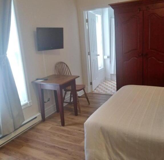 Номер Стандарт Трехместный, Auberge Knowlton