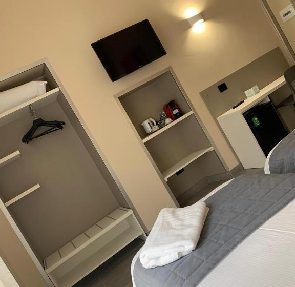 Standard Room with Balcony, Aparthotel San Gregorio 45