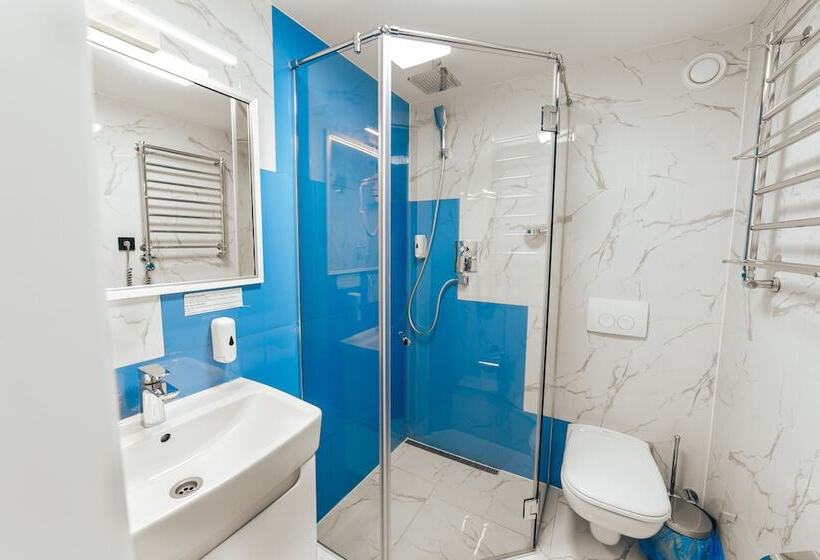 Economy Triple Room, Cities Gallery Apart