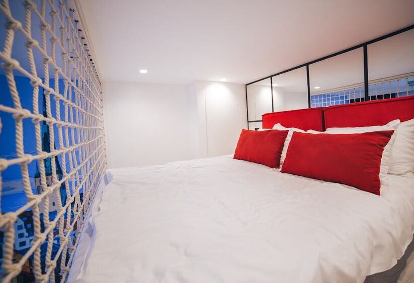 Economy Triple Room, Cities Gallery Apart