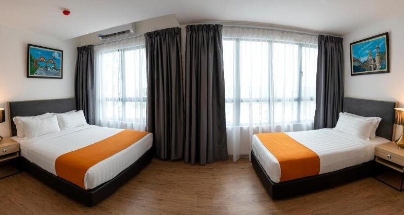 חדר דלוקס לשלושה, H Elite Design