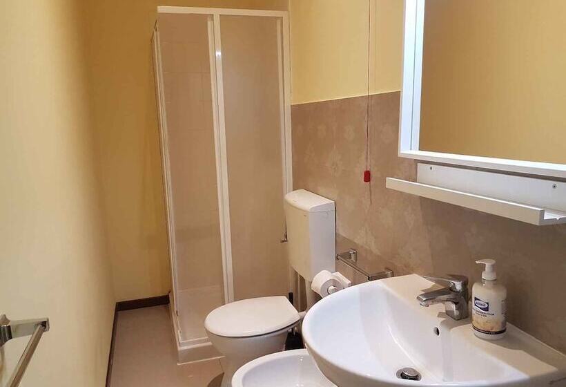 اتاق استاندارد, Piramide