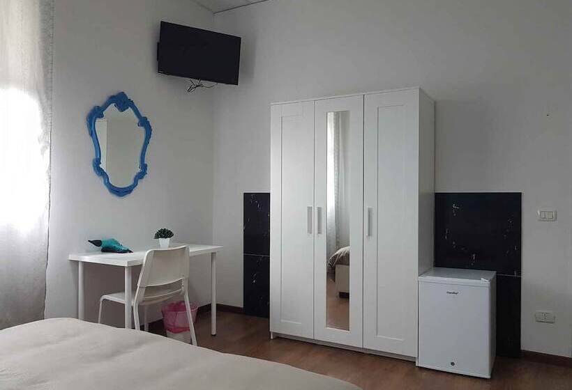 اتاق استاندارد, Piramide