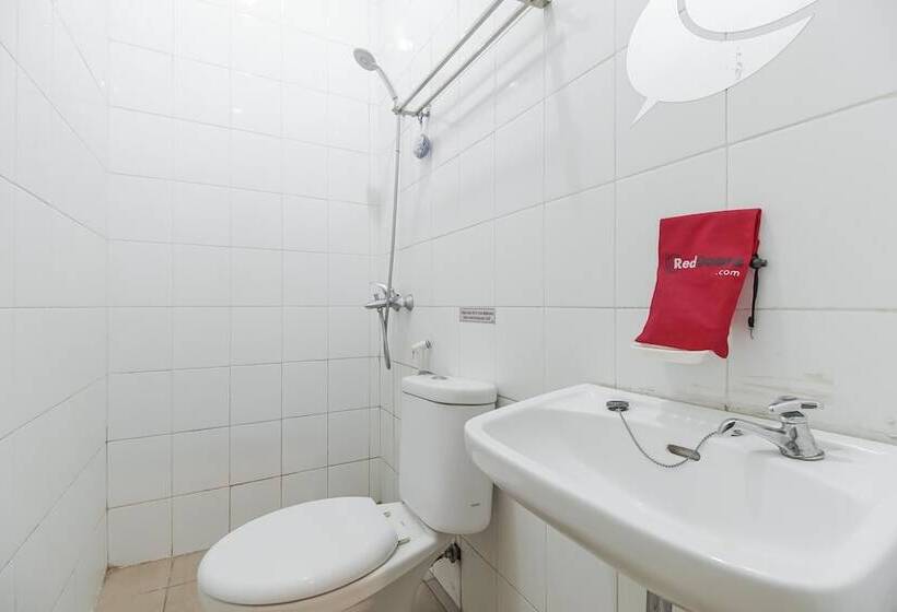 Номер Стандарт, Reddoorz Plus @ Hertasning Area